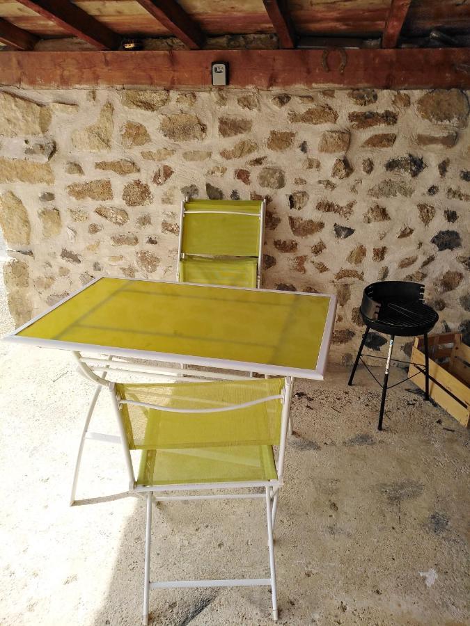 Chaleureux A La Campagne Appartement Saint-Germain-Laprade Buitenkant foto